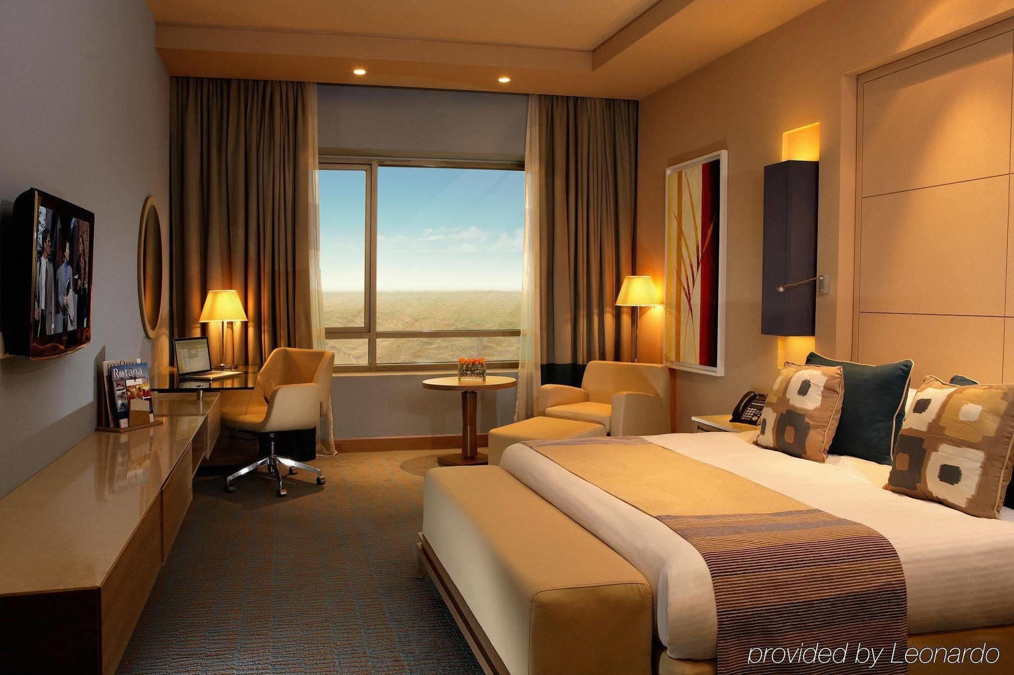Erbil Rotana Hotel Room photo